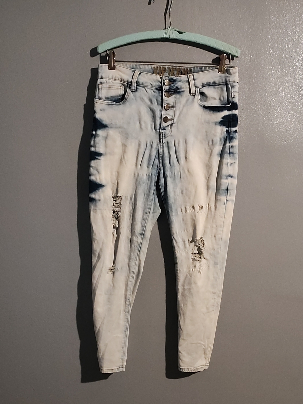 VIP Women's Distressed Skinny Jeans in White & Blue
